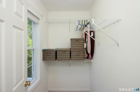 4 Meadow Road Newtown CT 06470