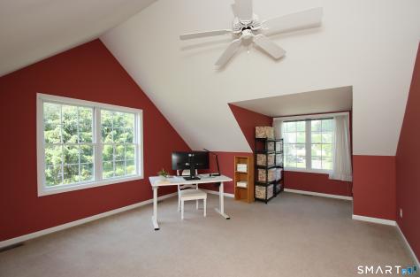 4 Meadow Road Newtown CT 06470