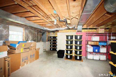 4 Meadow Road Newtown CT 06470