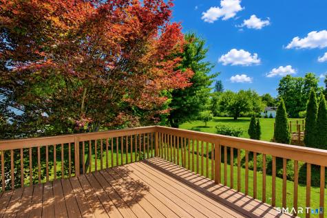 4 Meadow Road Newtown CT 06470