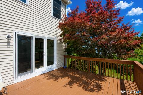 4 Meadow Road Newtown CT 06470