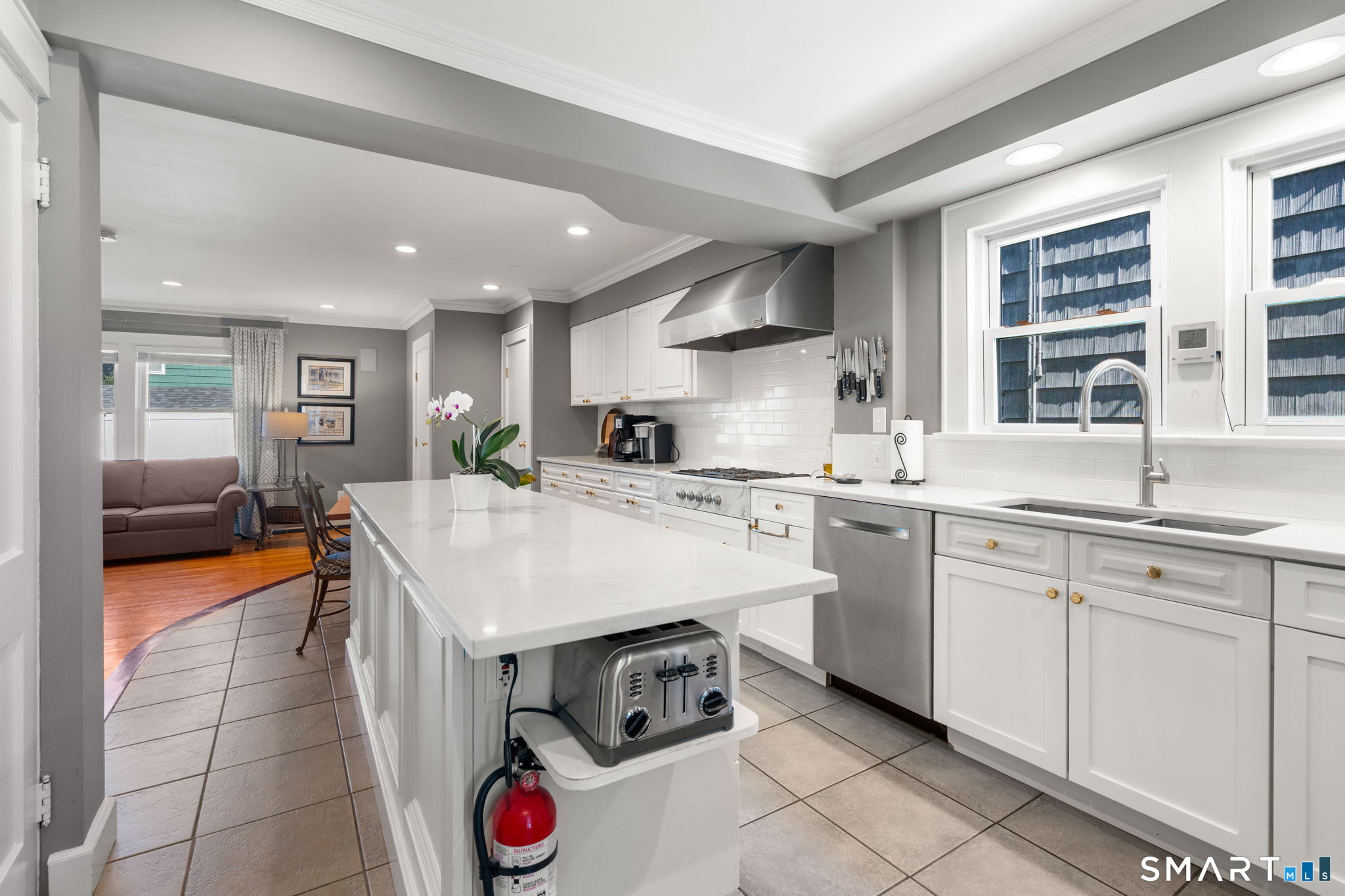 37 Uncas Road Stamford CT 06902