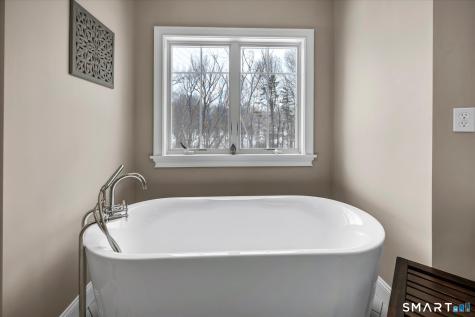 55-R North Road Cromwell CT 06416