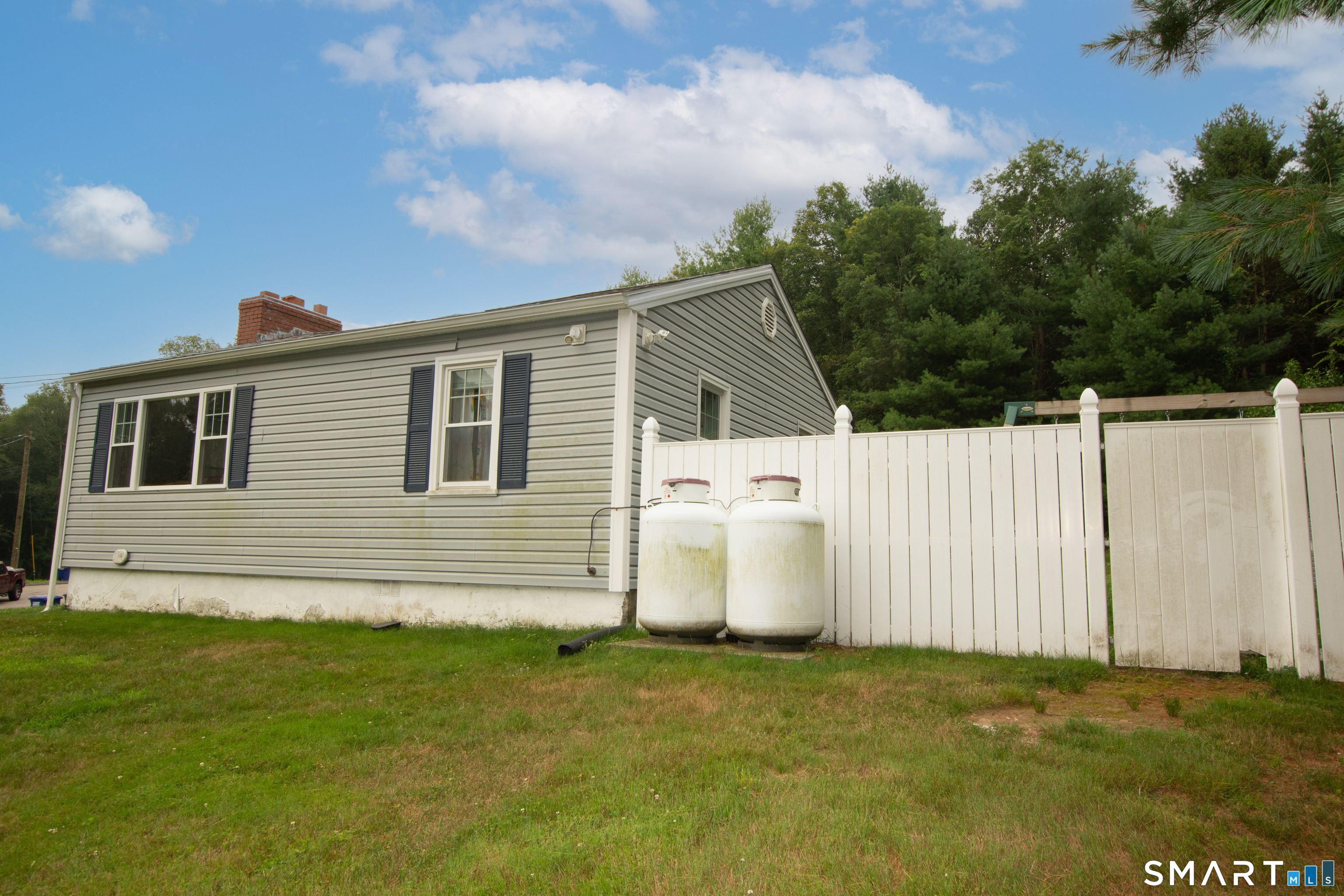 20 Thamesview Pentway Ledyard CT 06335