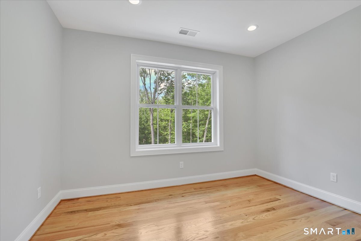 147 Hackmatack Street Manchester CT 06040