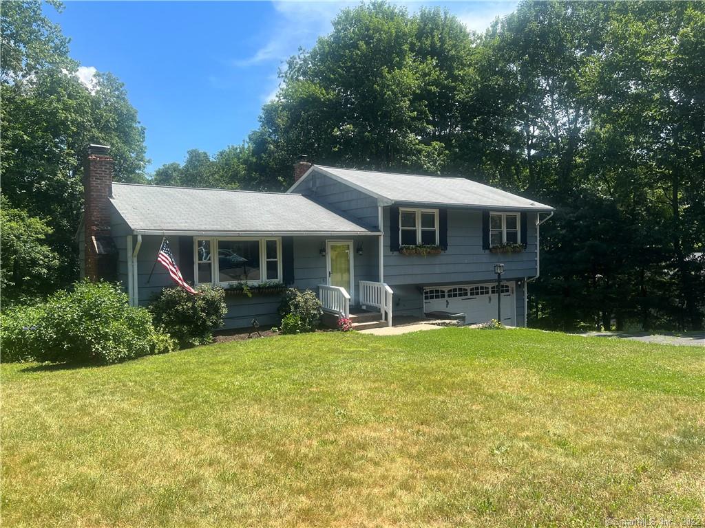 121 Evening Star Drive Naugatuck CT 06770