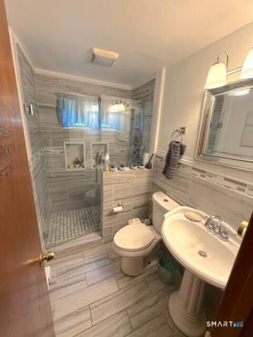 109 Spruce Drive Naugatuck CT 06770