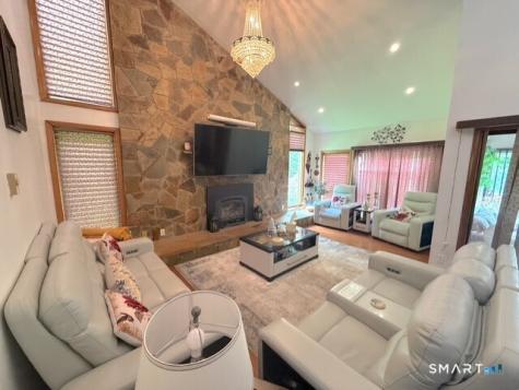 109 Spruce Drive Naugatuck CT 06770
