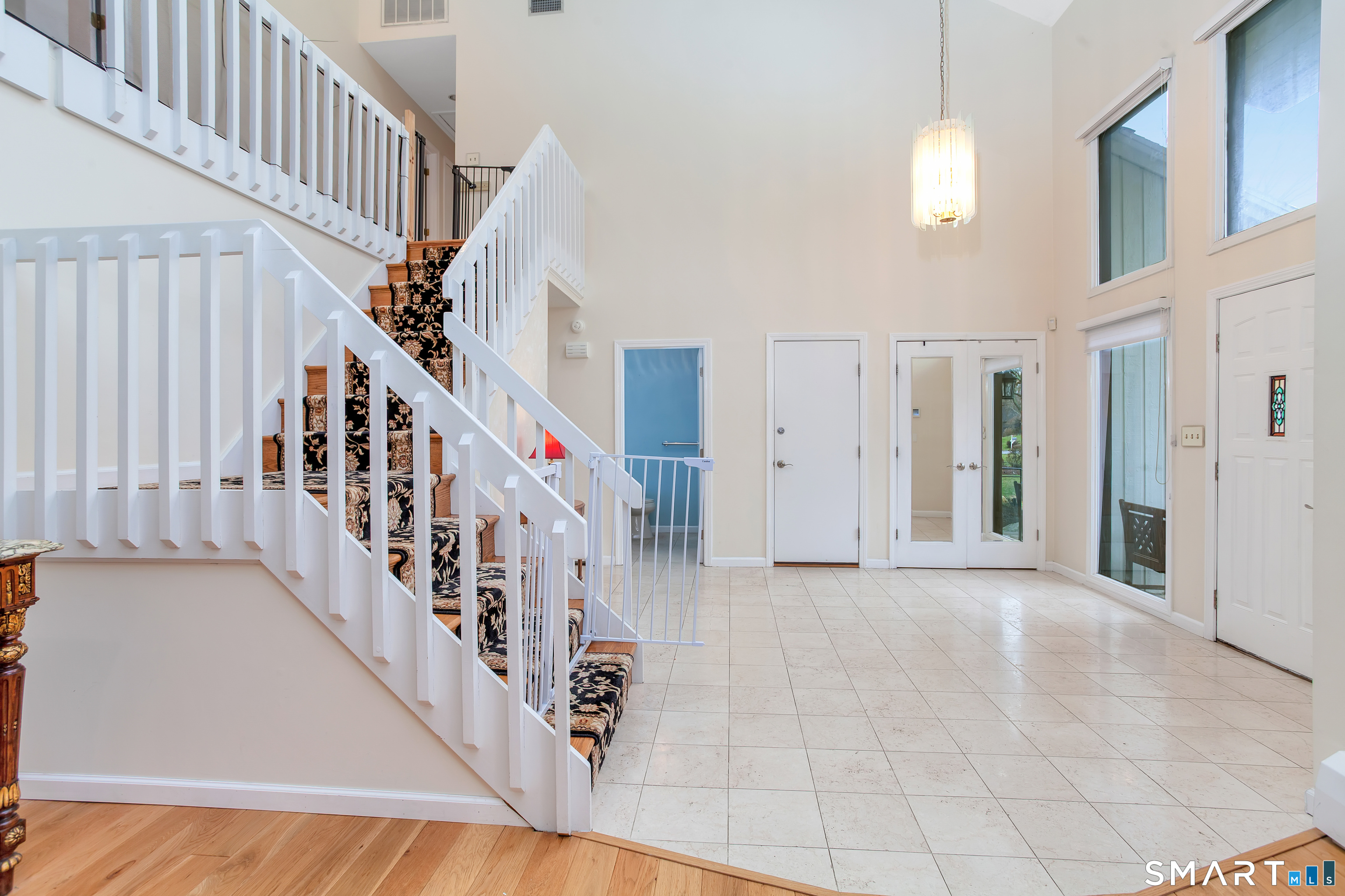 8 Lomartra Lane Branford CT 06405