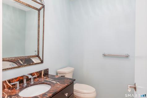 8 Lomartra Lane Branford CT 06405