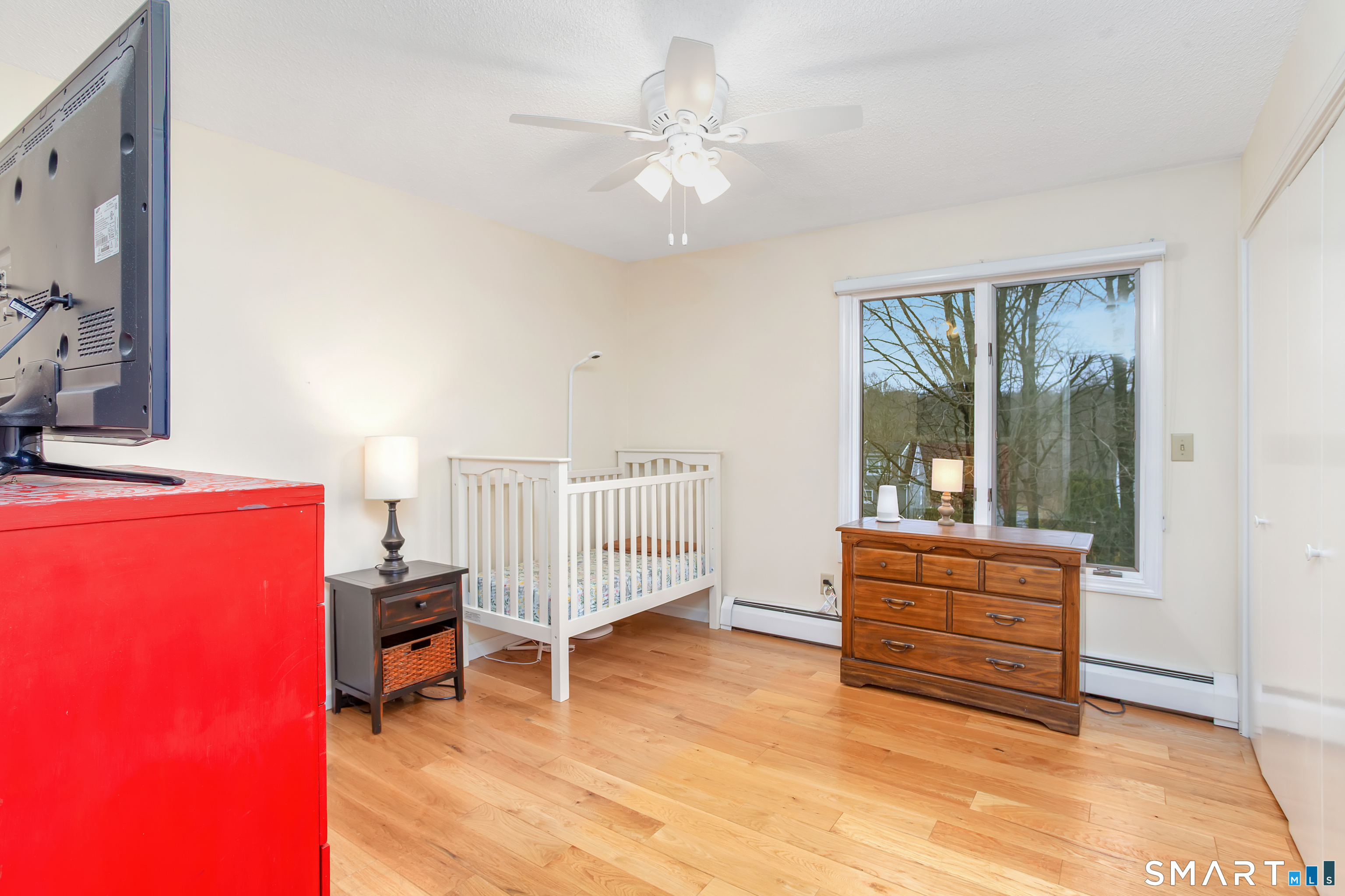 8 Lomartra Lane Branford CT 06405