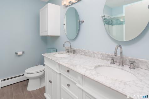 8 Lomartra Lane Branford CT 06405