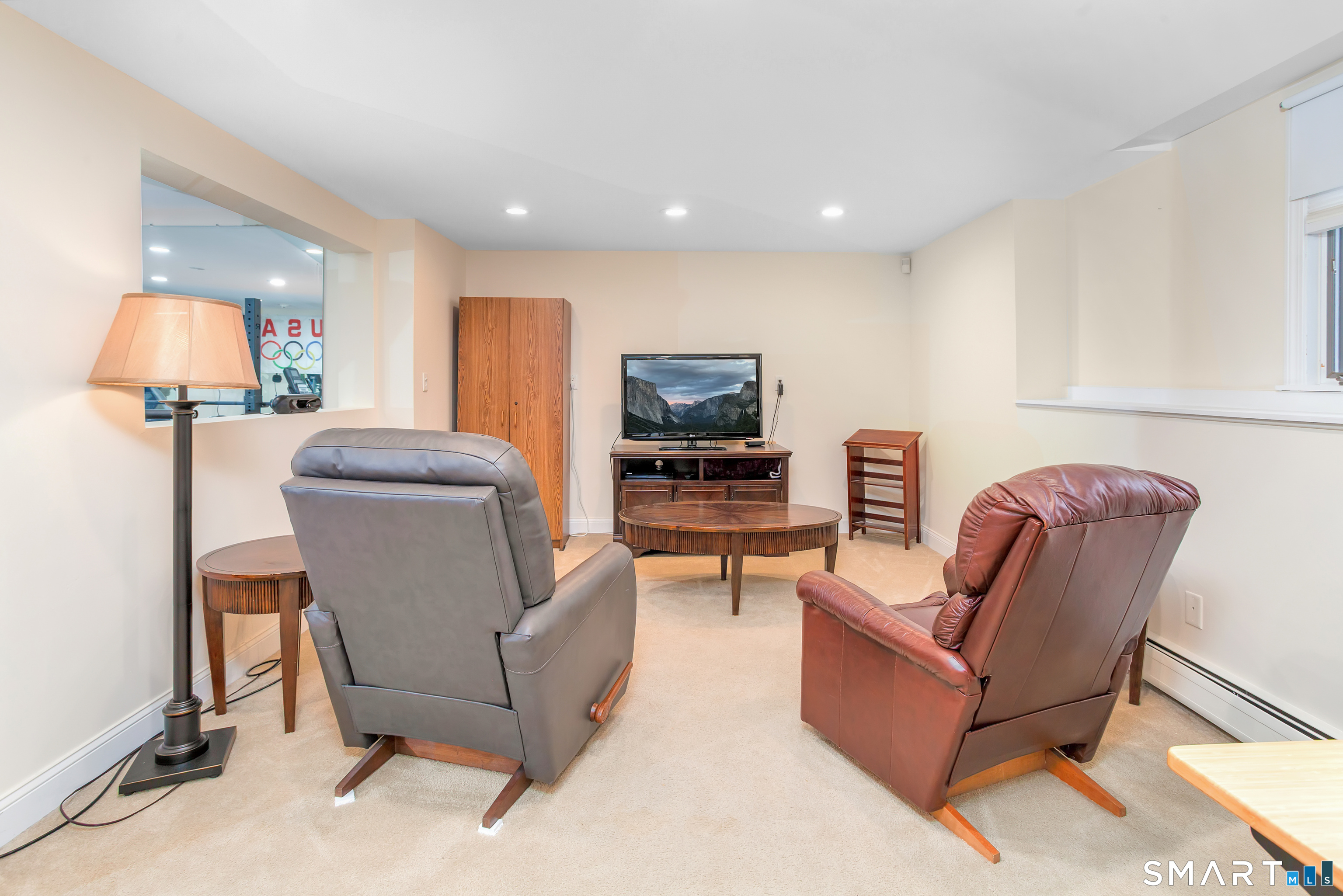 8 Lomartra Lane Branford CT 06405