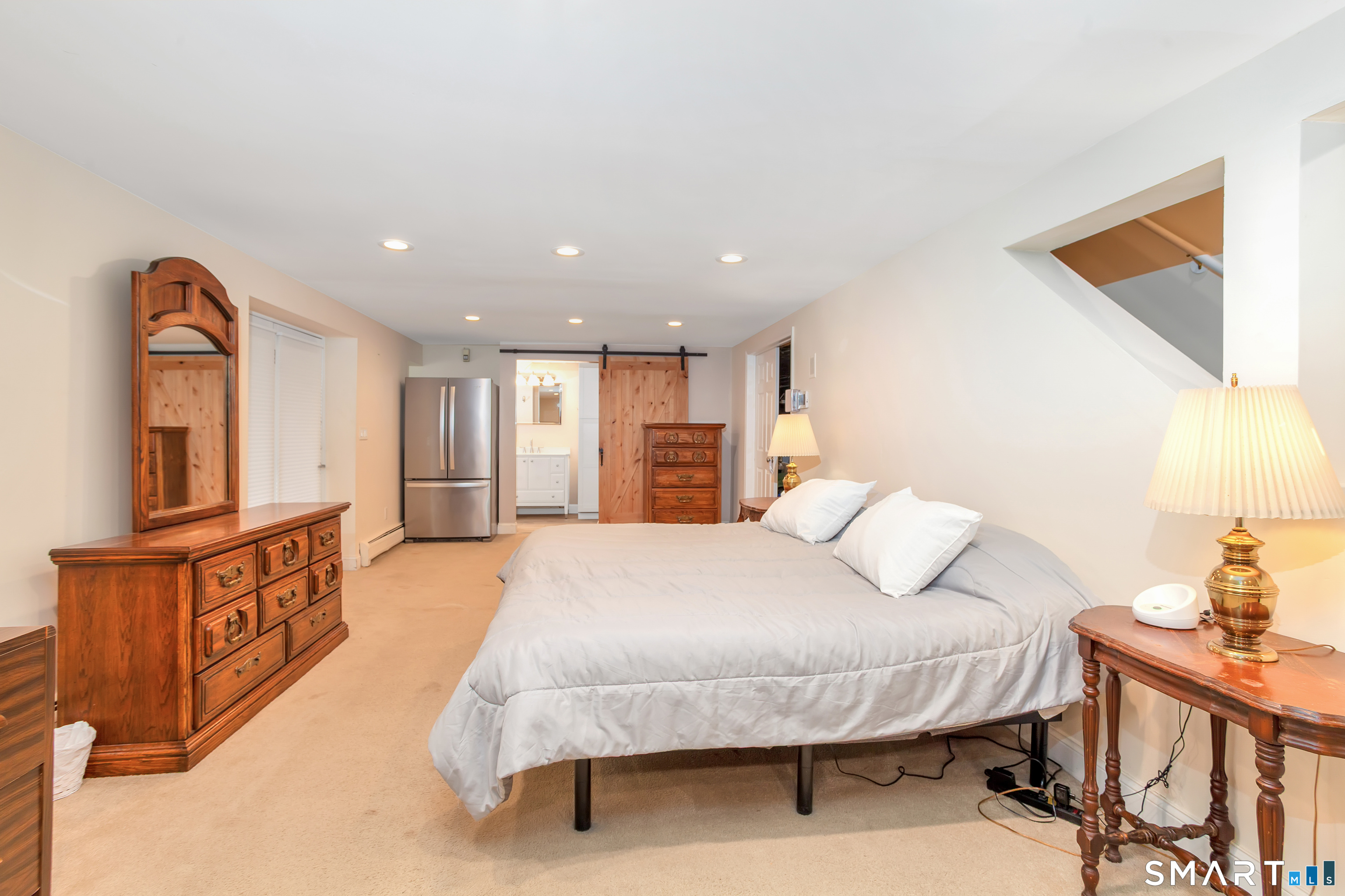 8 Lomartra Lane Branford CT 06405