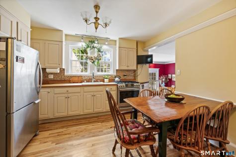 37 Ridgewood Avenue North Haven CT 06473