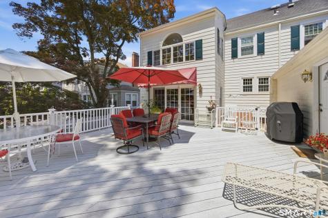 37 Ridgewood Avenue North Haven CT 06473