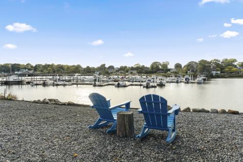 39 Gledhill Avenue Stonington CT 06378