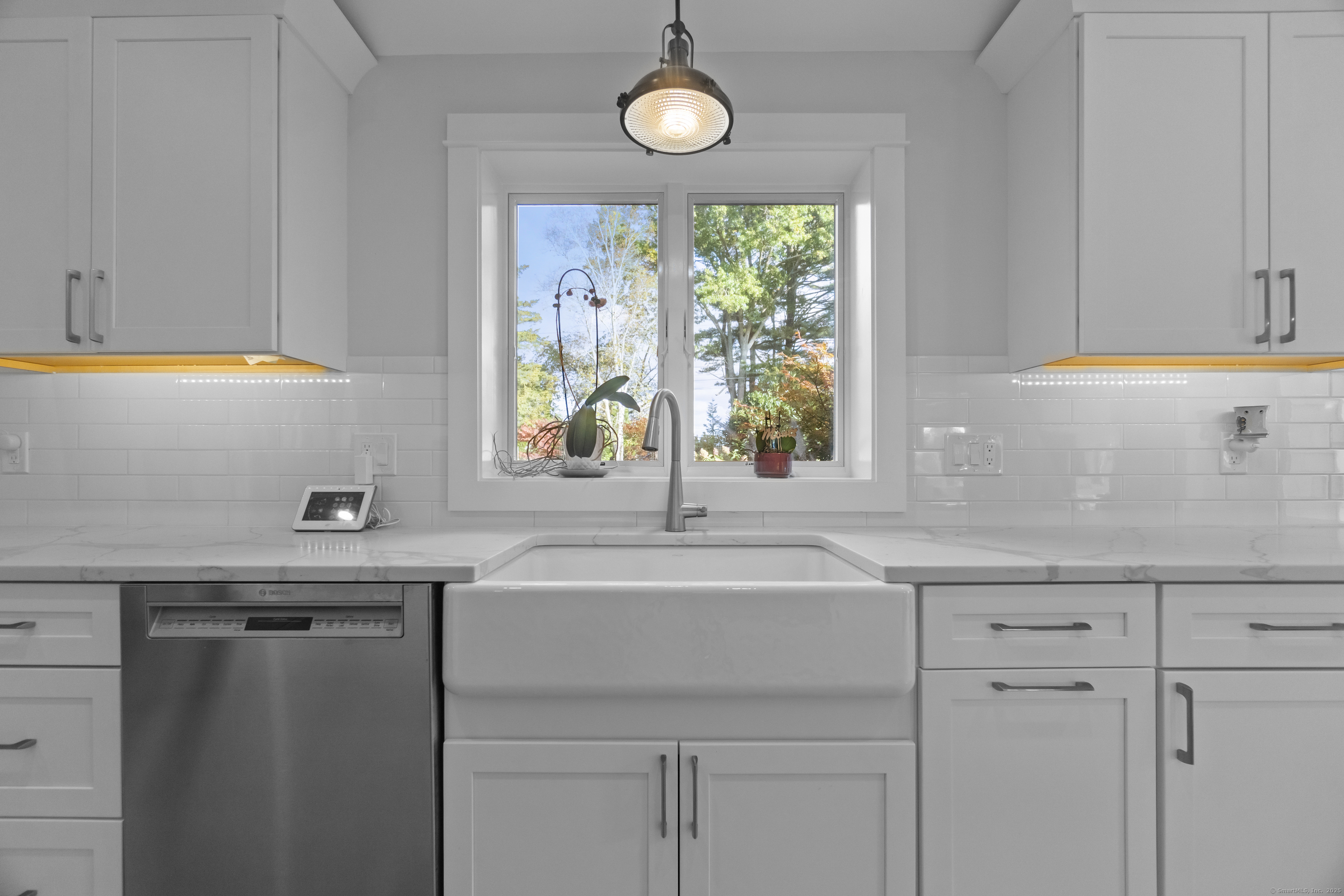39 Gledhill Avenue Stonington CT 06378