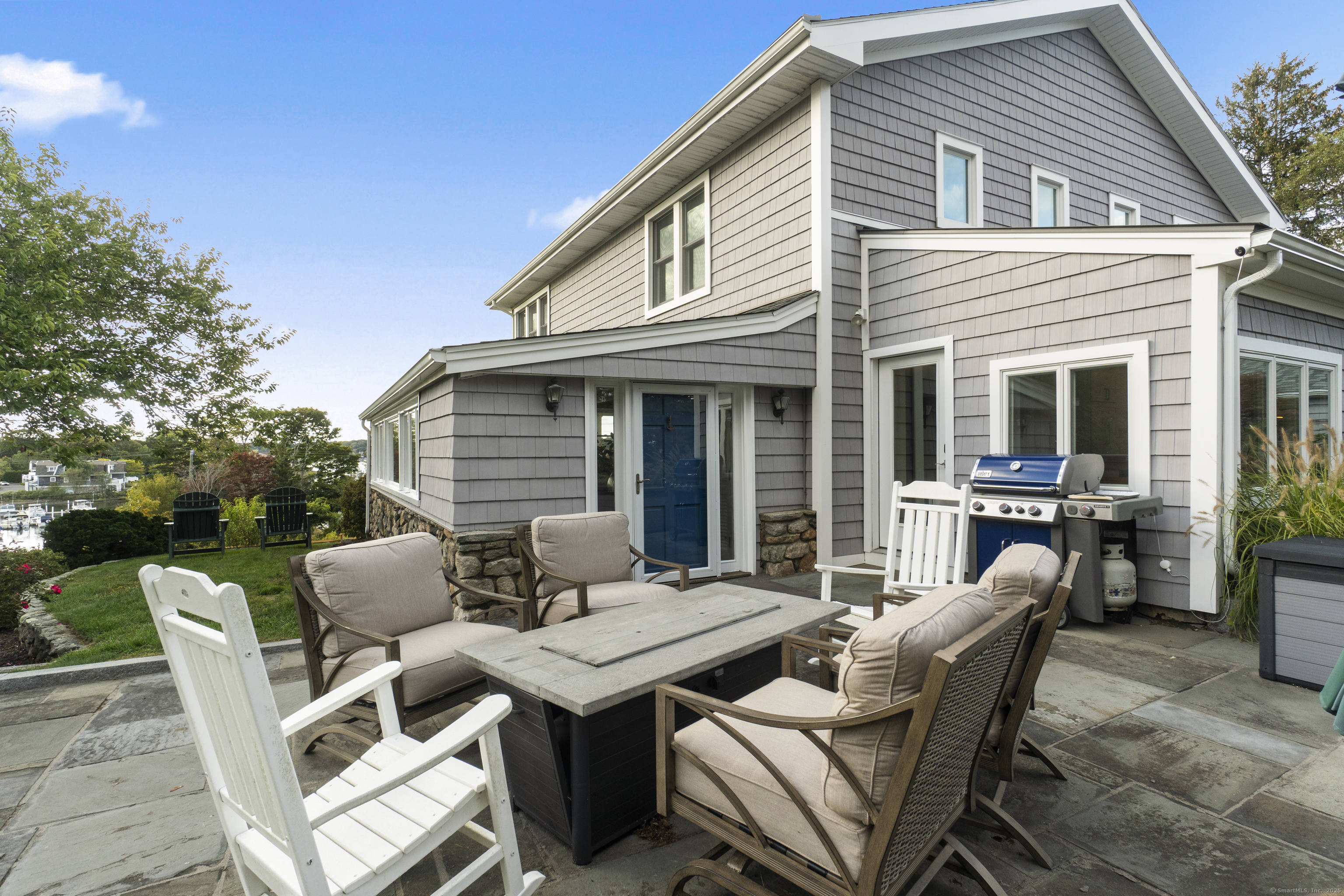 39 Gledhill Avenue Stonington CT 06378
