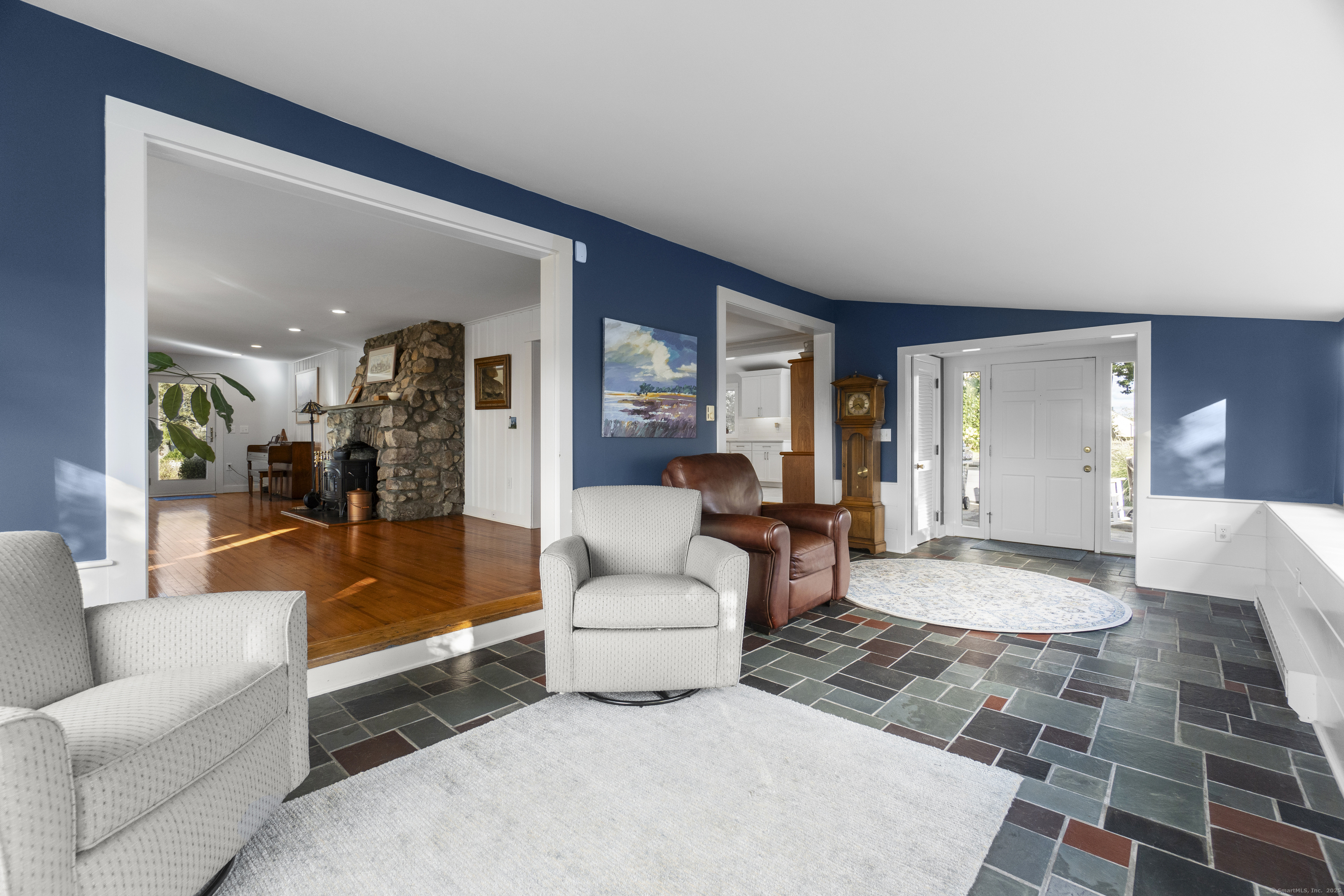 39 Gledhill Avenue Stonington CT 06378