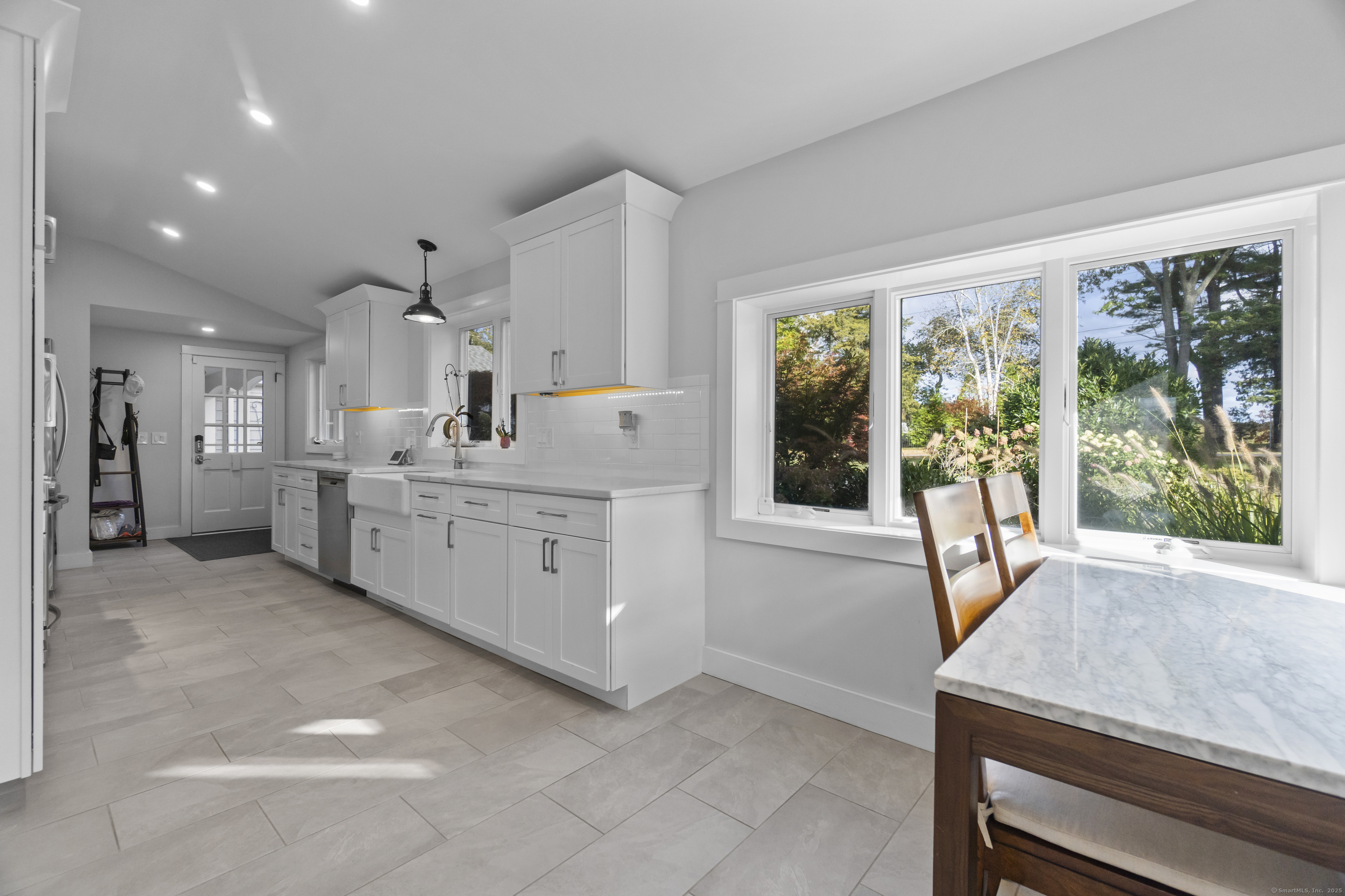 39 Gledhill Avenue Stonington CT 06378