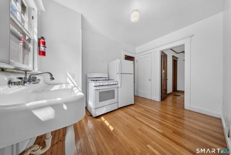 49 Hubinger Street New Haven CT 06511