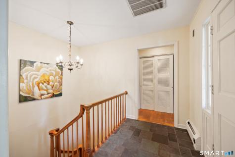 98 Merwin Circle Cheshire CT 06410