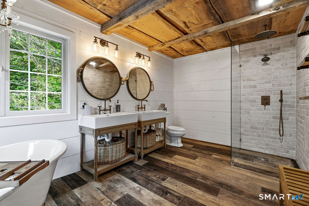17 Florida Road East Haddam CT 06423