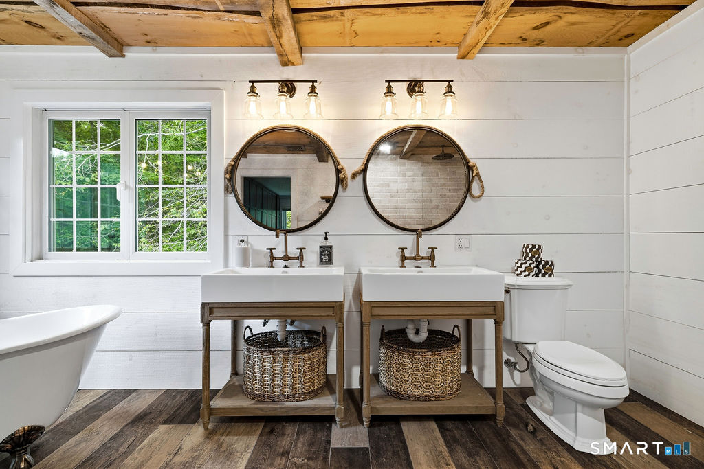 17 Florida Road East Haddam CT 06423