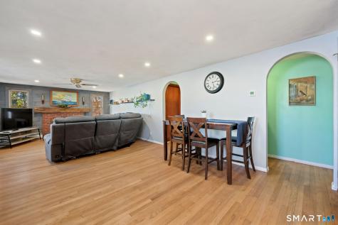 34 Perry Avenue Norwich CT 06360