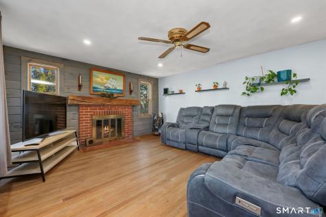 34 Perry Avenue Norwich CT 06360