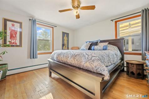 34 Perry Avenue Norwich CT 06360