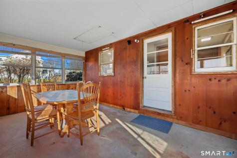 34 Perry Avenue Norwich CT 06360