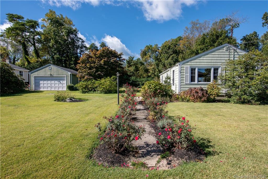 62 Reeves Avenue Guilford CT 06437