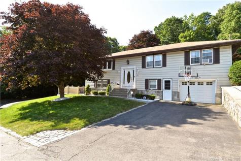 136 Dan Parker Drive Waterbury CT 06704