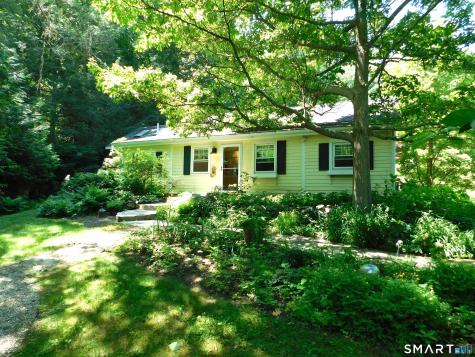 151 Great Quarter Road Newtown CT 06482