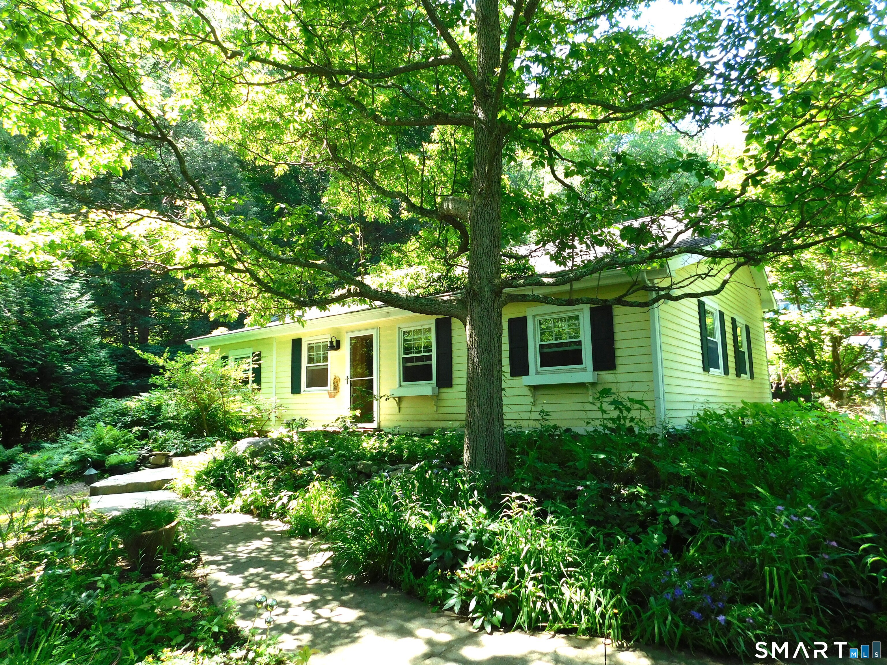 151 Great Quarter Road Newtown CT 06482