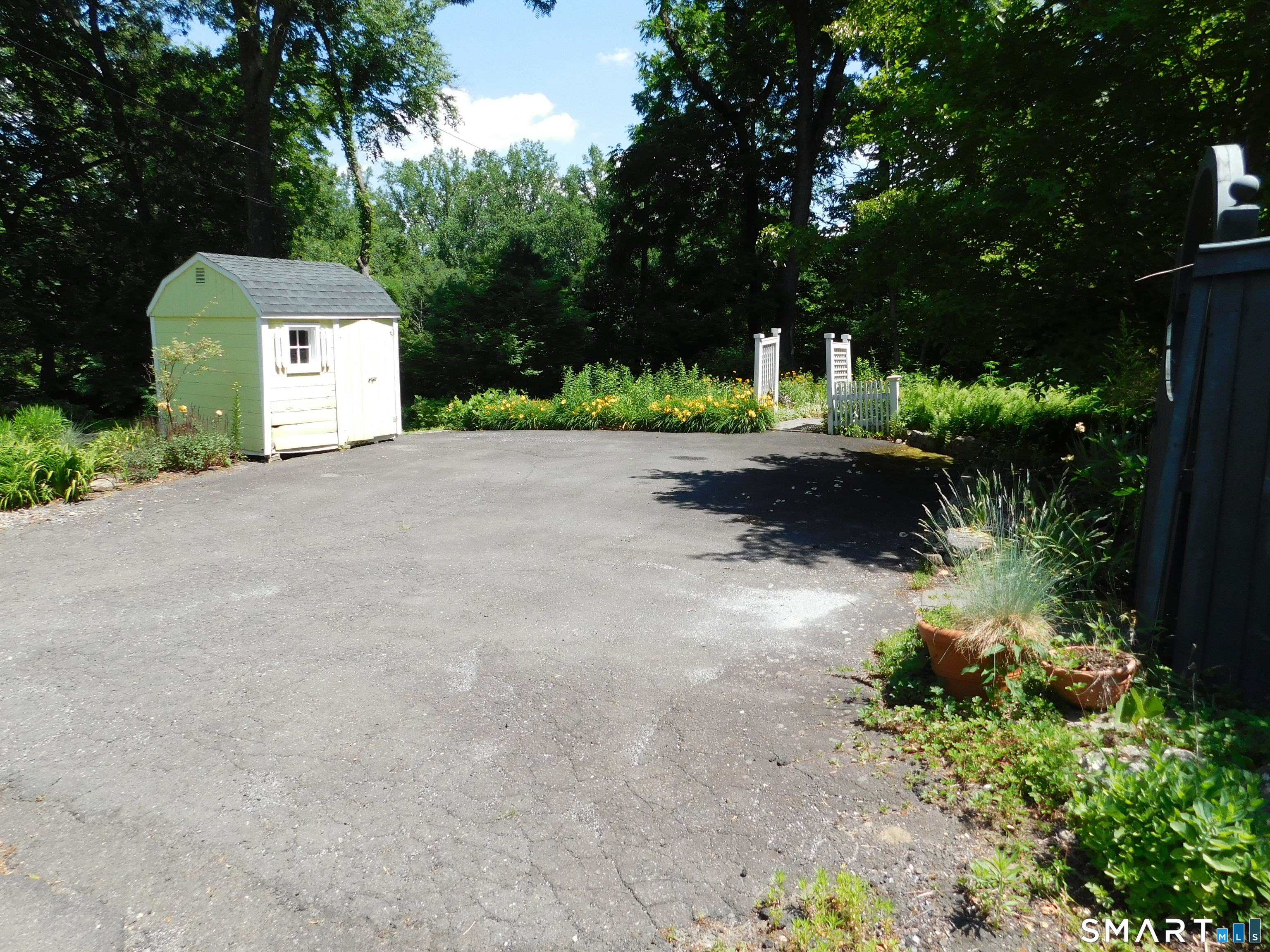 151 Great Quarter Road Newtown CT 06482