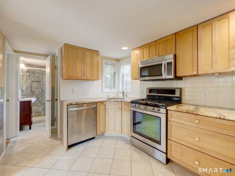 120 Highland Avenue Branford CT 06405