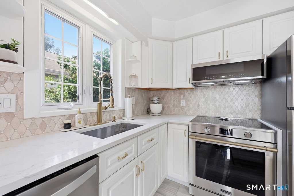 428 Welchs Point Road Milford CT 06460