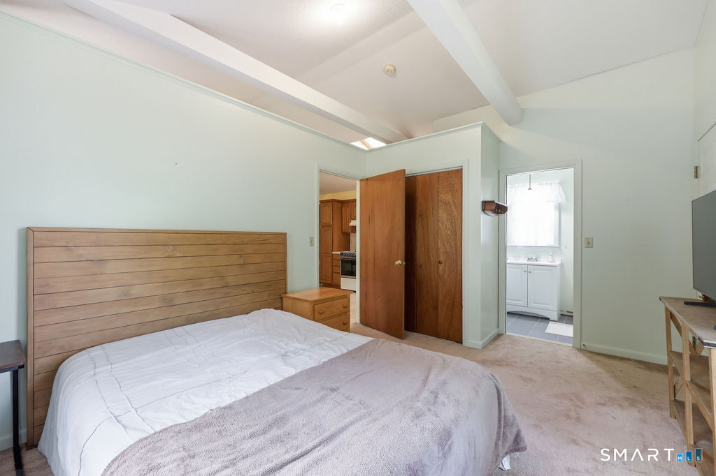 428 Welchs Point Road Milford CT 06460