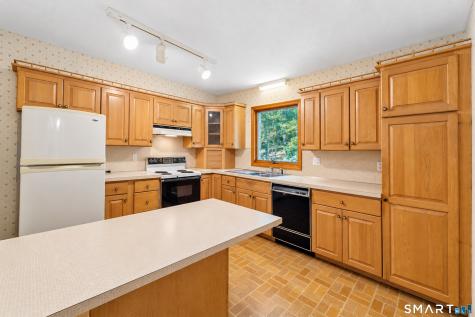 77 Stone Boat Road Guilford CT 06437