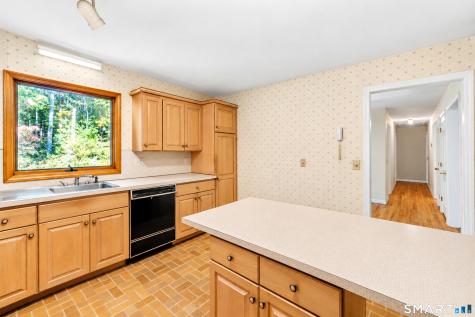 77 Stone Boat Road Guilford CT 06437
