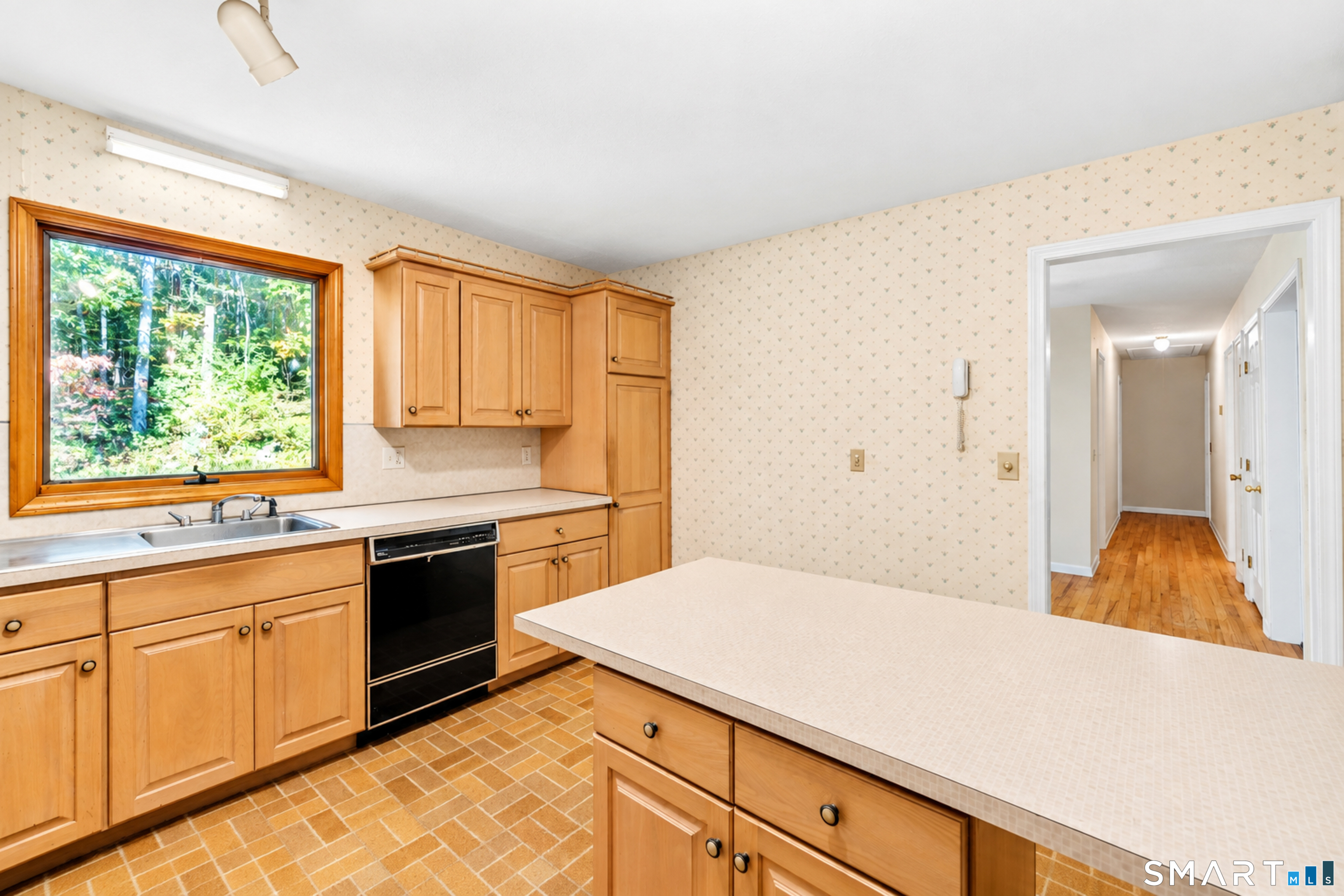 77 Stone Boat Road Guilford CT 06437