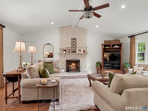 16 Mallett Drive Trumbull CT 06611