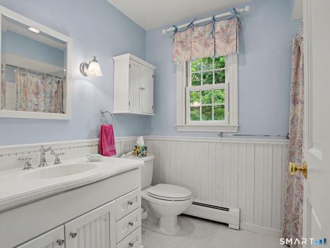 16 Mallett Drive Trumbull CT 06611