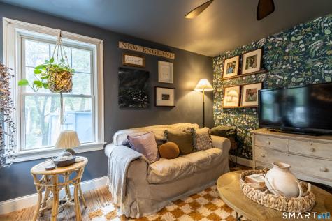 18 Hicksville Road Cromwell CT 06416