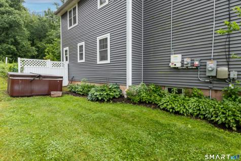 18 Hicksville Road Cromwell CT 06416