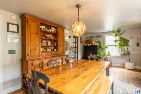 18 Hicksville Road Cromwell CT 06416