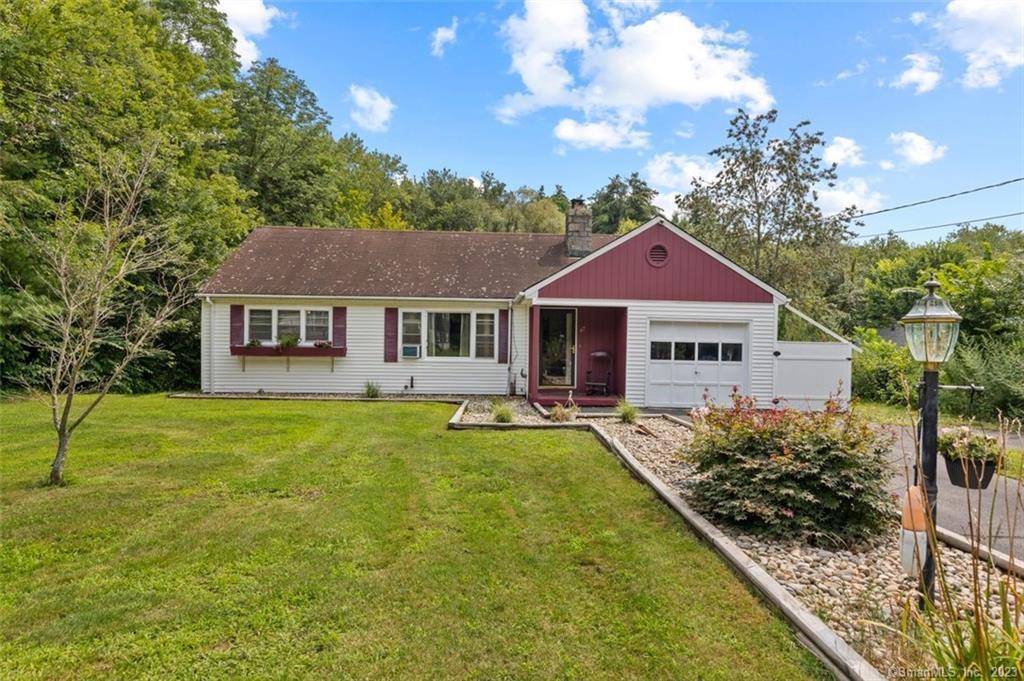 47 School Street Avon CT 06001